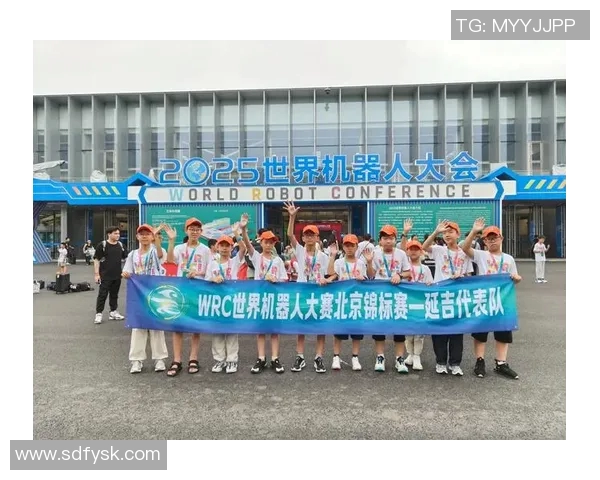 成都足球队在世界锦标赛中的耐力表现分析与点评 成都足球队在世界锦标赛中的耐力表现分析与点评