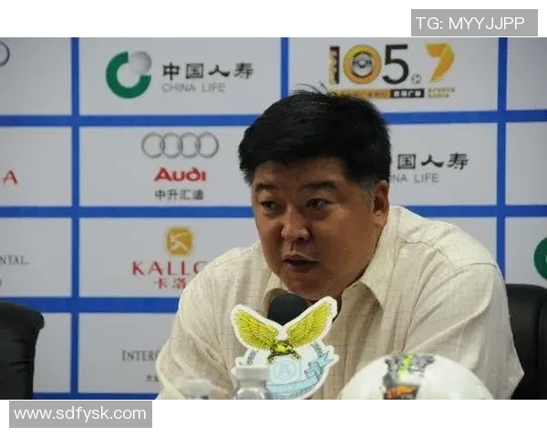 足球明星徐弘的职业生涯与成就全景解析 足球明星徐弘的职业生涯与成就全景解析